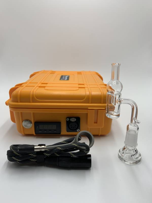 Pelican Case eNail Kit / C2 Glass Dabbing Rig / Quartz eBanger / Directional Carb Cap Bundle
