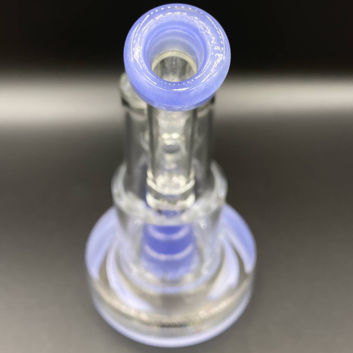 C2-Custom-Creations-SP1-Mini-Dab-Rig-UV-Sensitive-Purple-Potion-mouthpiece.jpg
